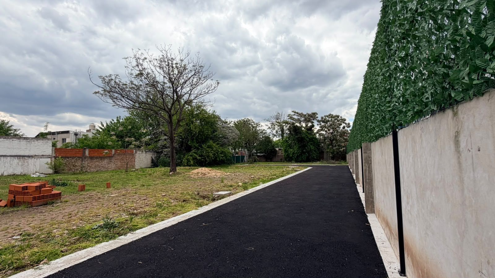 Lotes disponibles en Los Algarrobos, barrio cerrado chico en San Miguel